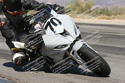 media/Nov-16-2025-Race Pace (Sun) [[8c5fa54630]]/Verified Riders/4-Turn 3 Inside (1050am)/